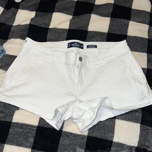 Hollister white khaki shorts mid rise